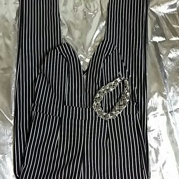 boohoo black and white jumpsuit